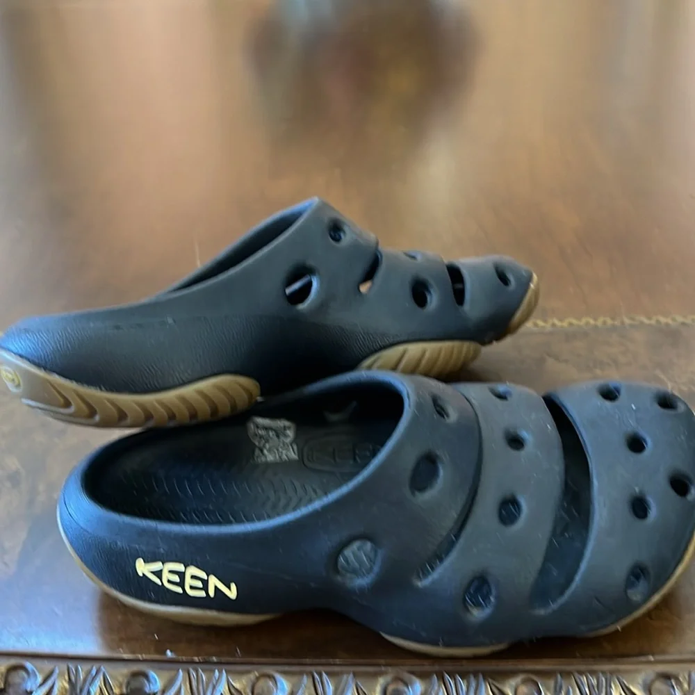 KEEN Yogui Arts Clogs / slip on - Picture 3 of 11